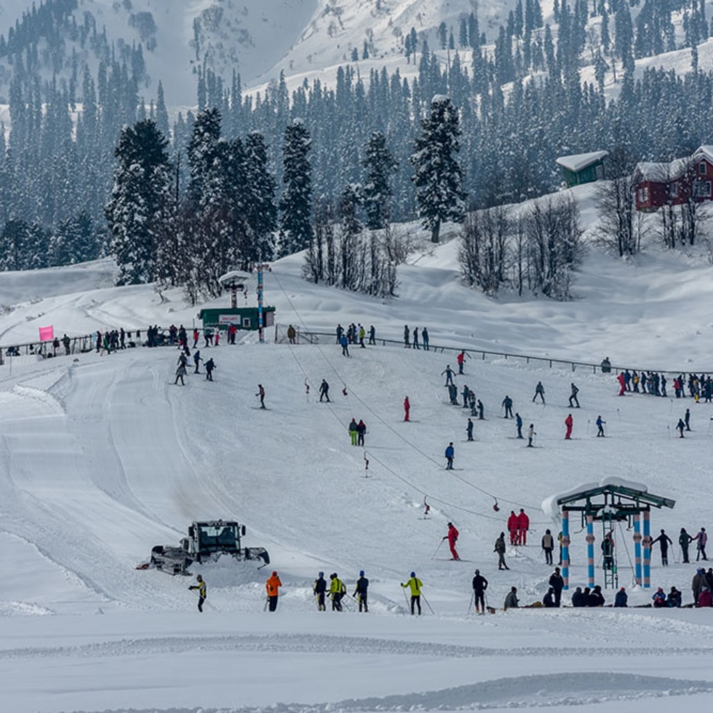Gulmarg Adventure Travel Guide